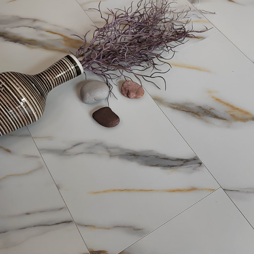 DC833-mramor-belozolotoi-1